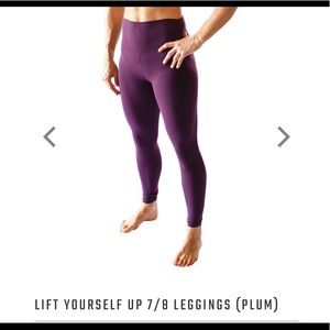 Medium Born Primitive Lift Yourself Up 7/8 Leggins